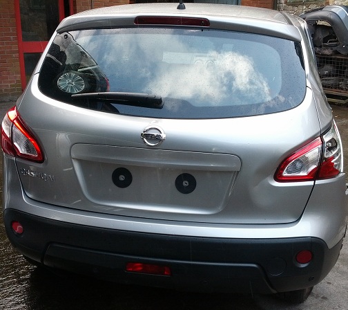 Nissan Qashqai Door Check Strap Front Passengers Side -  - Nissan Qashqai 2011 Petrol 1.6L 2006-2013 Manual 5 Speed 5 Door Electric Mirrors, Electric Windows Front & Rear, Alloy Wheels 17 inch, Silver